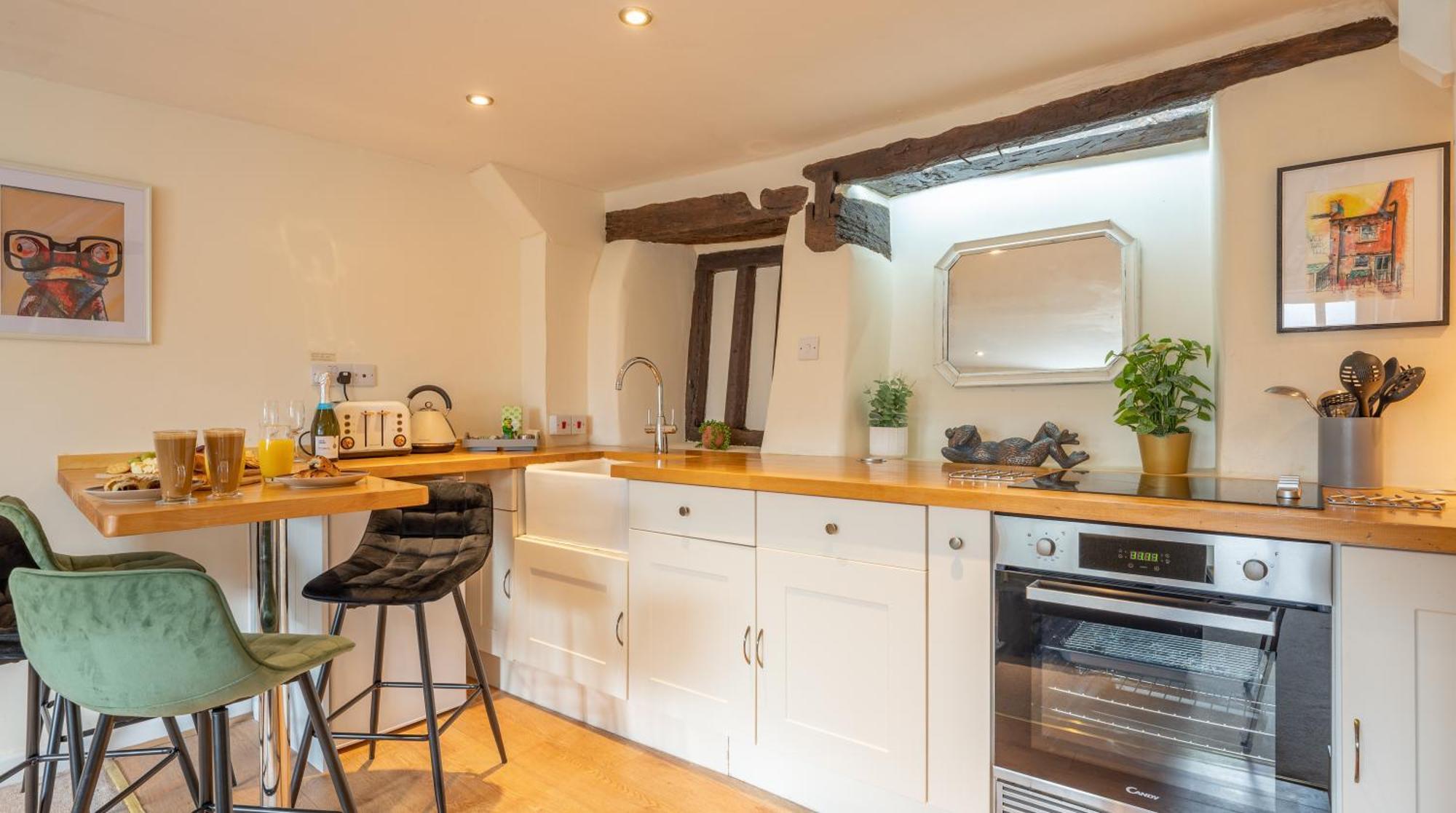 Wee Toad Hole Heart Of Kendal - Cottage Sleeps 4-6 - Dogs Welcome ภายนอก รูปภาพ
